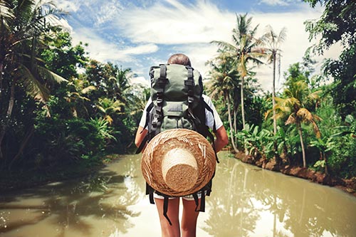 backpackeuse aventure au brazil rivière
